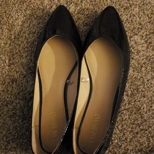 Patent faux leather flat dress shoes